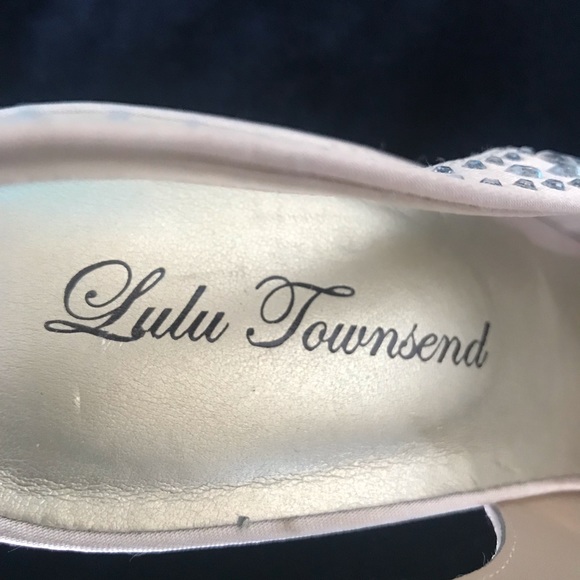 Ladie’s Peep Toe Heels - Picture 3 of 7